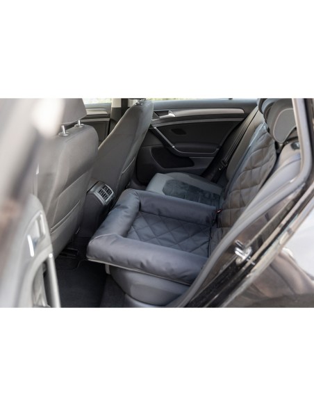 ASIENTO DE COCHE PARA PERROS TRIXIE - 61 X 10 X 50 CM
